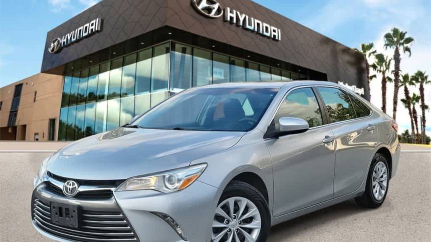 2016 Toyota Camry LE — Sedan — 105,175 mi — Wesley Chapel, FL