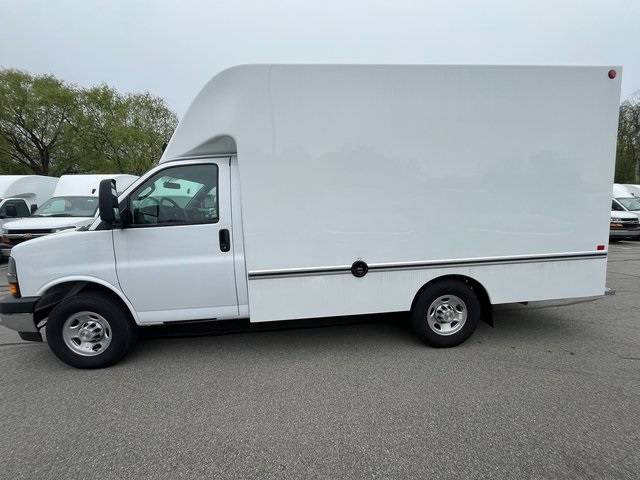 2024 Chevrolet Express Commercial Cutaway Express Commercial Cutaway — Chassis Cab Truck — 301 mi — Ballston Spa, NY