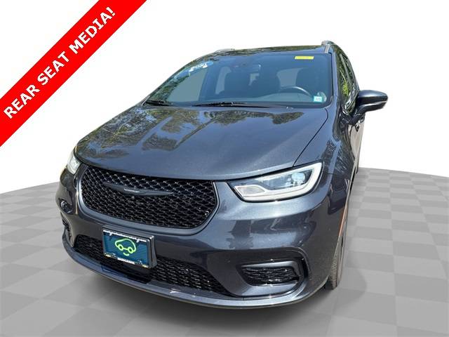 2021 Chrysler Pacifica Touring L — Minivan — 44,855 mi — Ballston Spa, NY