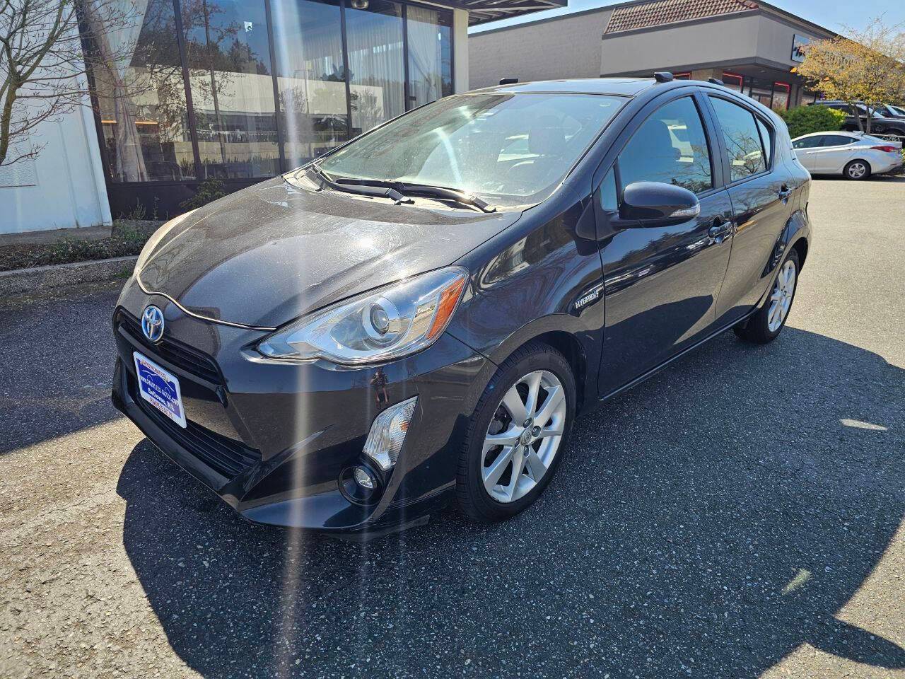 2016 Toyota Prius c Four — Hatchback — 90,200 mi — Bellevue, WA