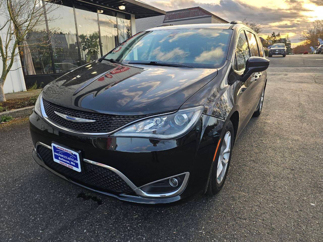 2018 Chrysler Pacifica Touring Plus — Minivan — 84,985 mi — Bellevue, WA
