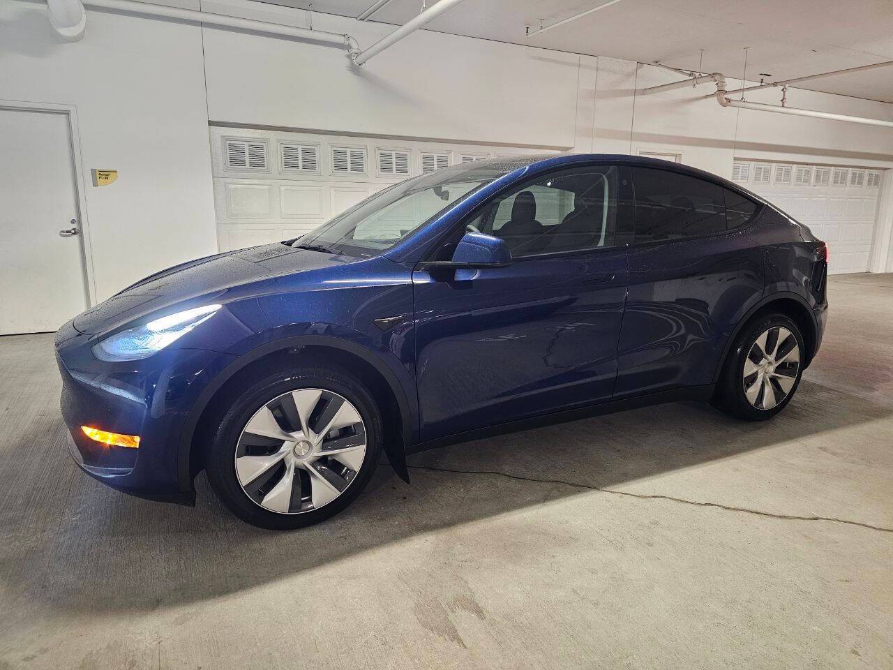 2022 Tesla Model Y Long Range — SUV — 20,929 mi — Bellevue, WA