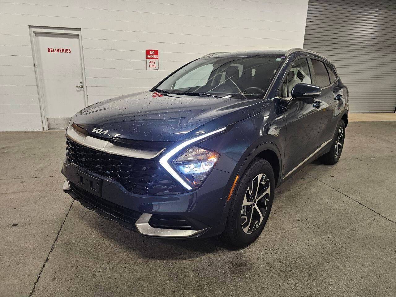 2023 Kia Sportage Hybrid EX — SUV — 14,425 mi — Bellevue, WA