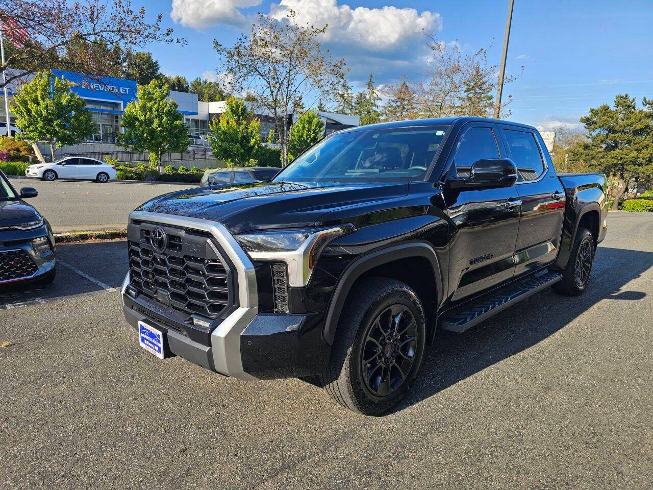 2023 Toyota Tundra Limited — Pickup Truck — 7,325 mi — Bellevue, WA