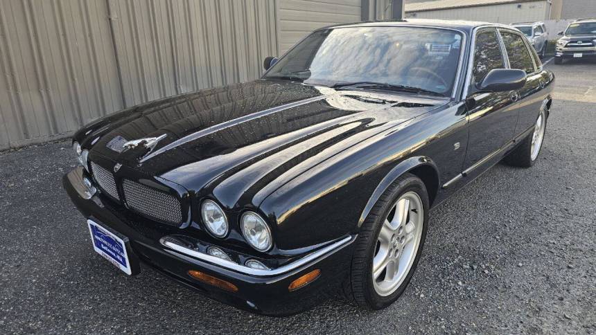 1999 Jaguar XJR Base