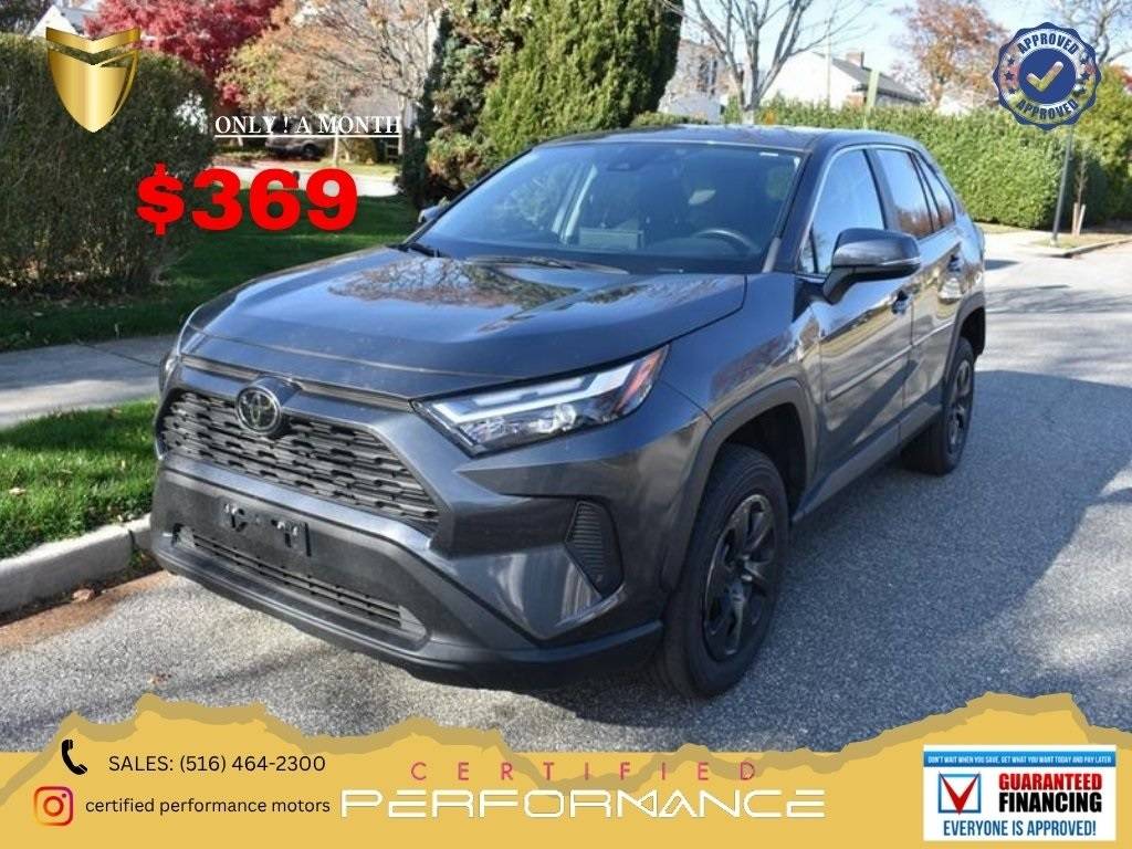 2025 Toyota RAV4 LE — SUV — 18,442 mi — Valley Stream, NY