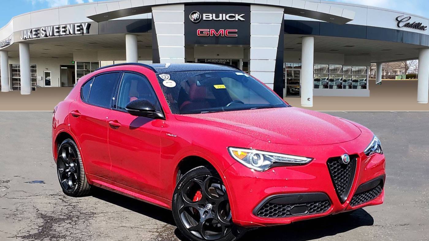 2022 Alfa Romeo Stelvio Veloce