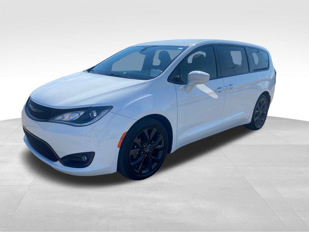 2020 Chrysler Pacifica Touring — Minivan — 65,277 mi — Junction City, KS