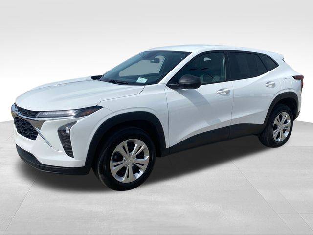 2025 Chevrolet Trax LS — SUV — 24,565 mi — Junction City, KS