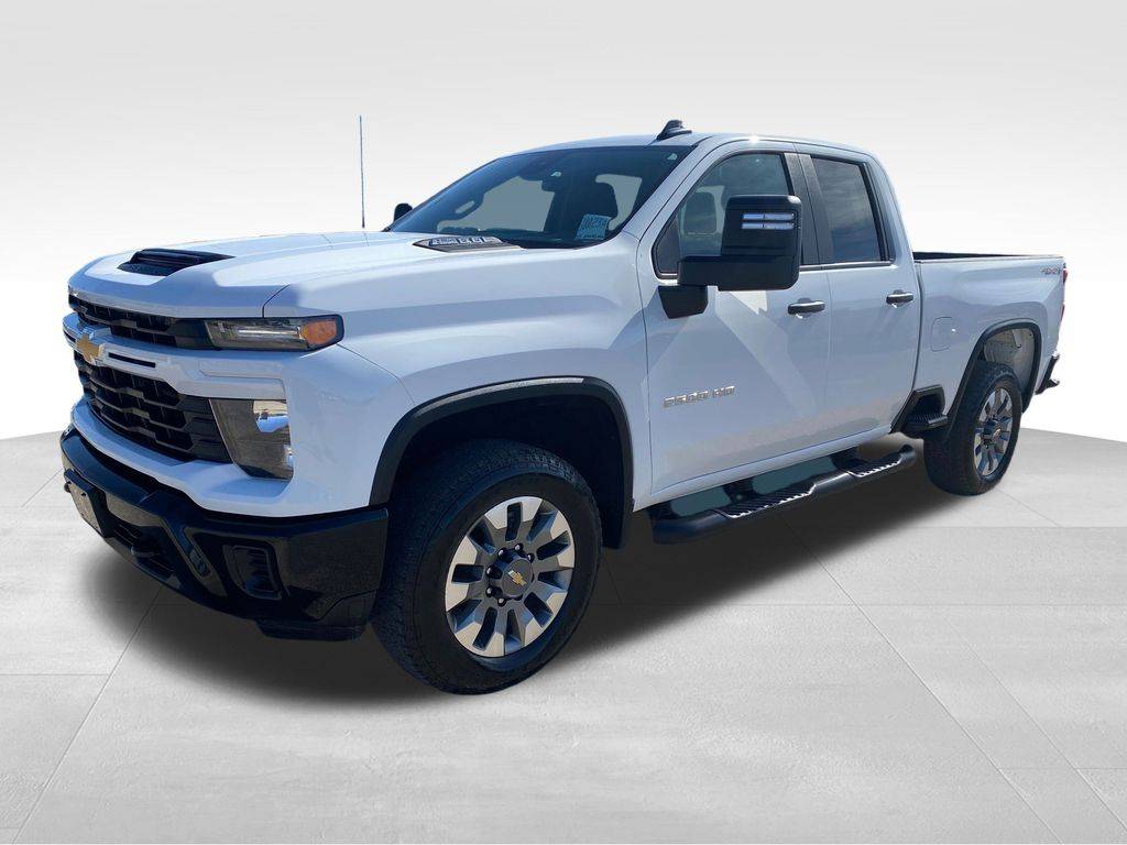 2025 Chevrolet Silverado 2500HD Custom — Pickup Truck — 17,880 mi — Junction City, KS