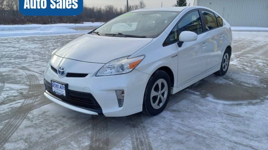 2014 Toyota Prius Two — Sedan — 117,933 mi — Manitowoc, WI