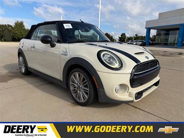 2019 MINI Convertible Cooper S — Convertible — 40,892 mi — Pleasent Hill, IA