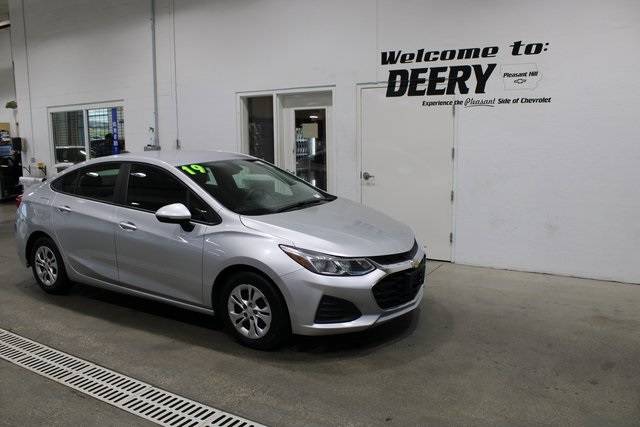 2019 Chevrolet Cruze Base — Sedan — 91,534 mi — Pleasent Hill, IA
