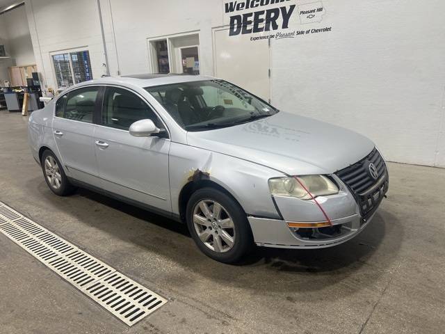 2006 Volkswagen Passat 2.0T — Sedan — 265,884 mi — Pleasent Hill, IA