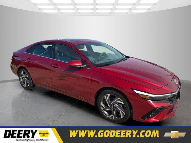 2025 Hyundai Elantra SEL Convenience — Sedan — 21,861 mi — Pleasent Hill, IA