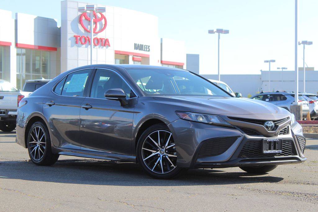 2022 Toyota Camry SE — Sedan — 69,500 mi — Fairfield, CA