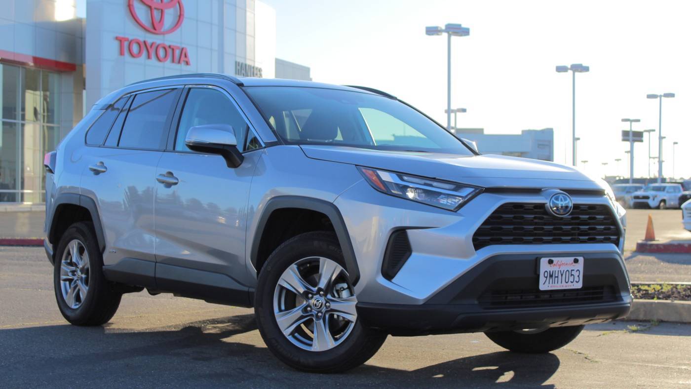 2024 Toyota RAV4 Hybrid XLE — SUV — 24,765 mi — Fairfield, CA