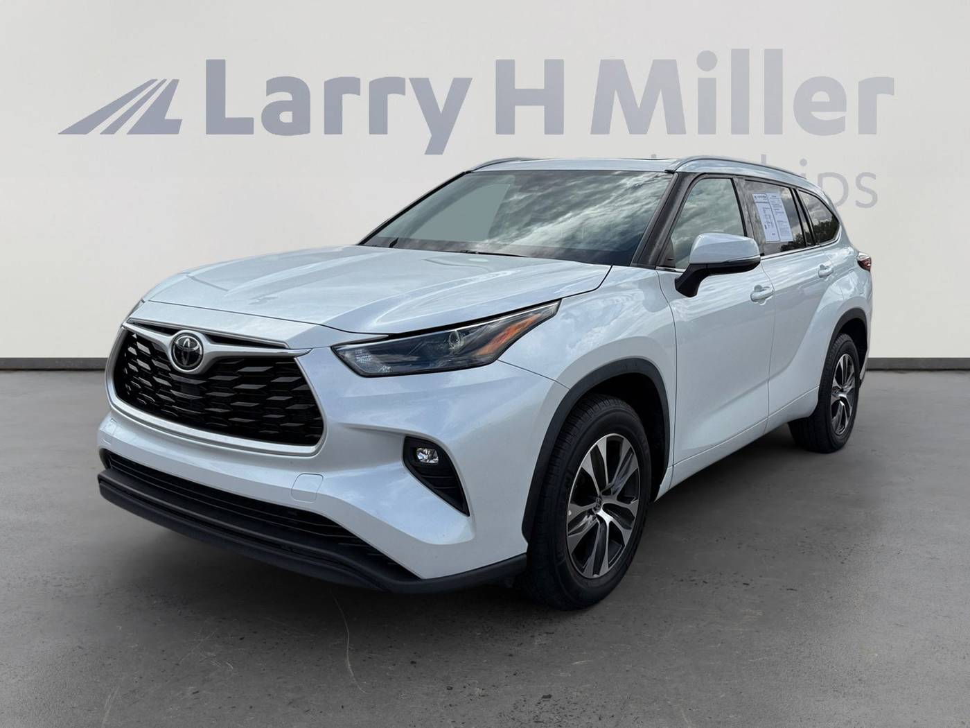 2022 Toyota Highlander XLE — SUV — 52,318 mi — Albuquerque, NM