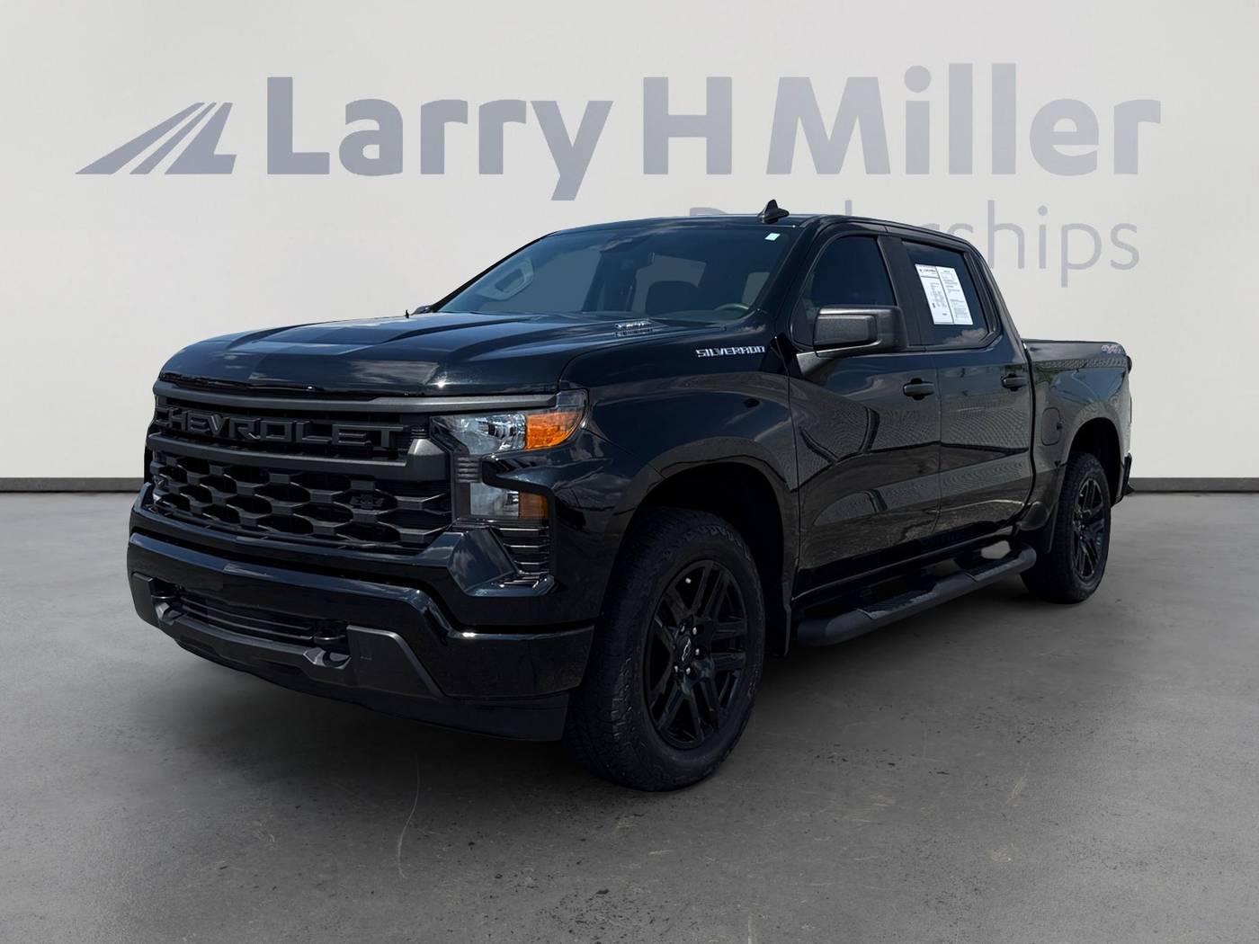 2025 Chevrolet Silverado 1500 Custom — Pickup Truck — 6,192 mi — Albuquerque, NM