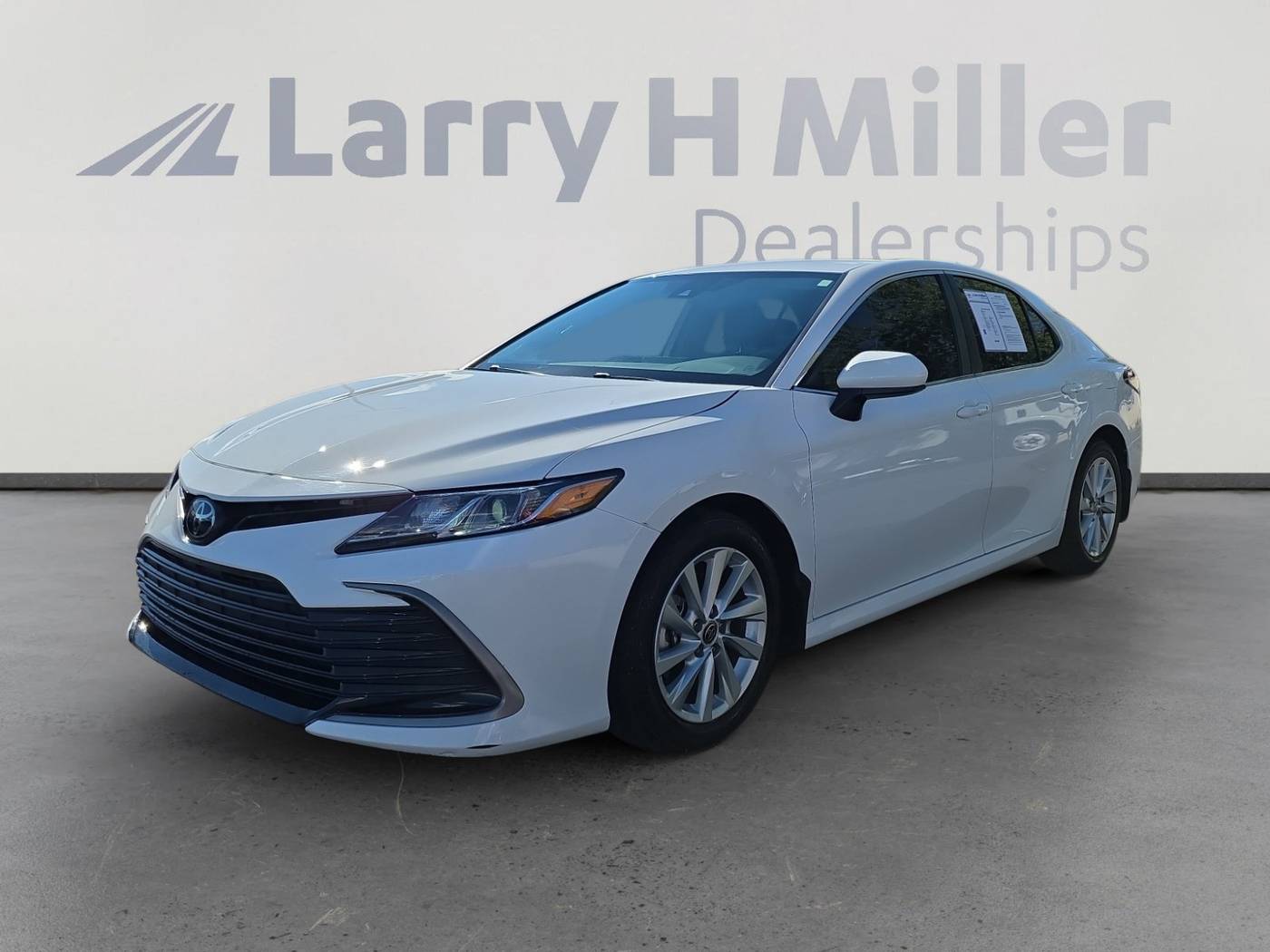 2024 Toyota Camry LE — Sedan — 16,215 mi — Albuquerque, NM