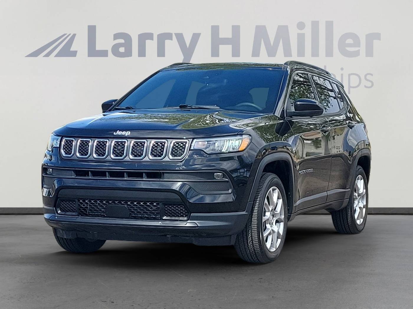 2023 Jeep Compass Latitude Lux — SUV — 9,707 mi — Albuquerque, NM