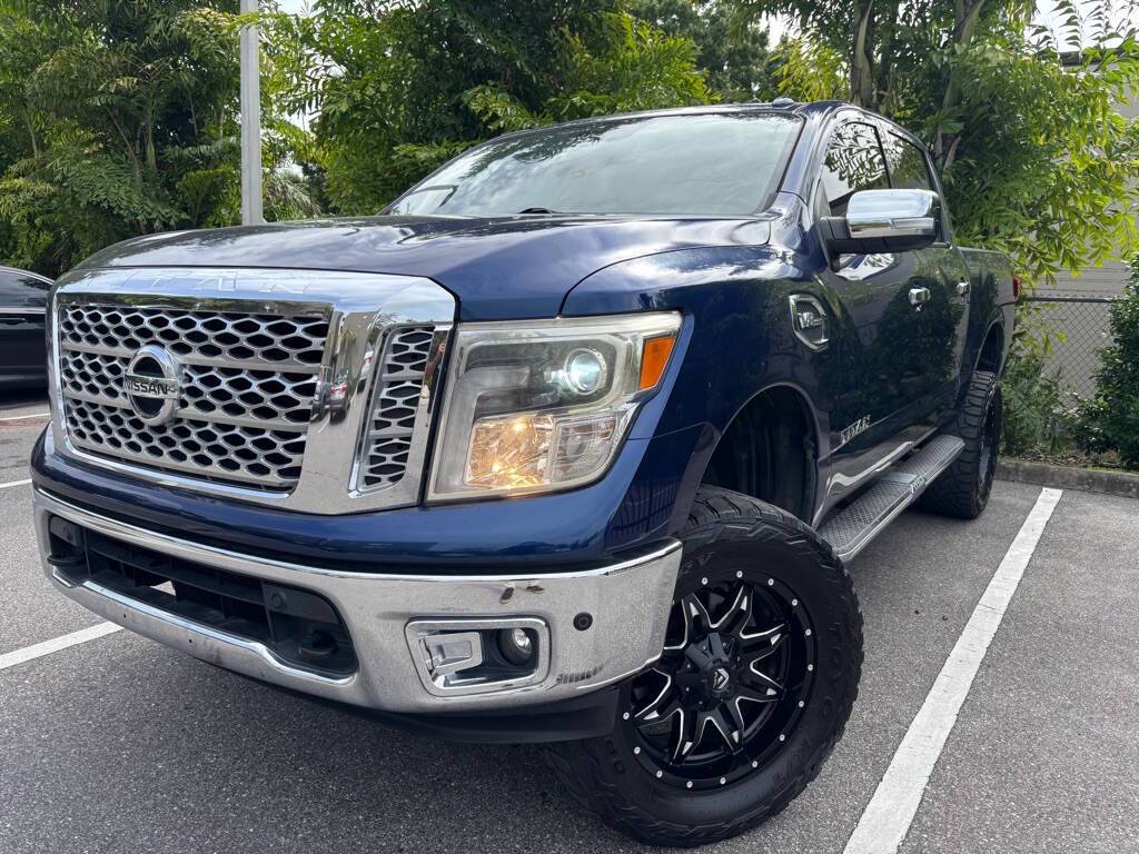 2017 Nissan Titan SL