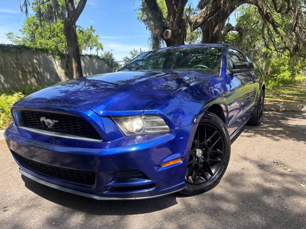 2014 Ford Mustang V6 — Coupe — 135,924 mi — Tampa, FL