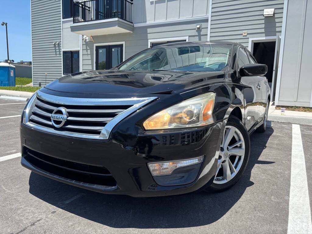 2013 Nissan Altima 2.5 SV — Sedan — 143,751 mi — Tampa, FL