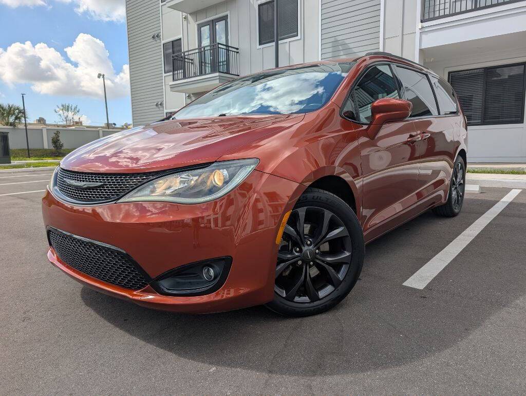 2018 Chrysler Pacifica Touring L Plus — Minivan — 149,310 mi — Tampa, FL