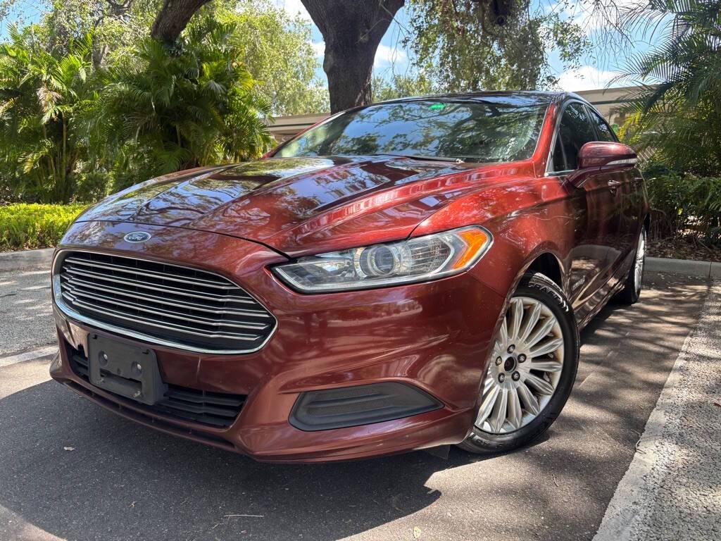 2015 Ford Fusion Hybrid SE — Sedan — 154,154 mi — Tampa, FL