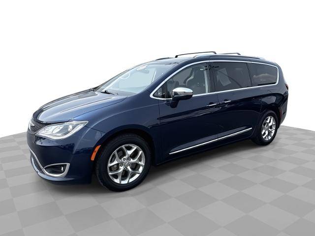 2020 Chrysler Pacifica Limited — Minivan — 83,255 mi — Center Line, MI