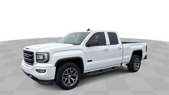 2017 GMC Sierra 1500 SLT — Pickup Truck — 101,885 mi — Center Line, MI
