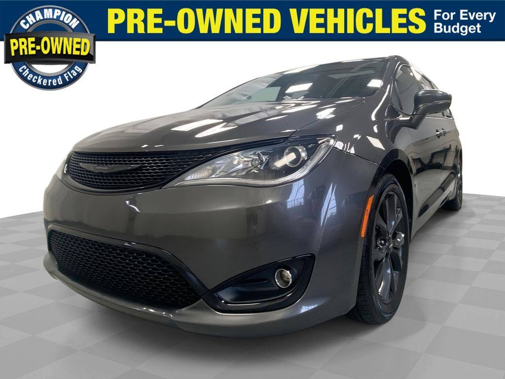 2018 Chrysler Pacifica Limited — Minivan — 106,063 mi — Royal Oak, MI