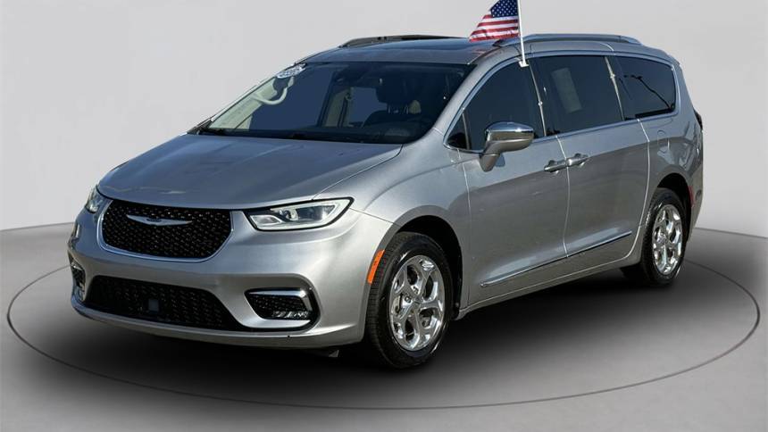 2021 Chrysler Pacifica Limited — Minivan — 53,300 mi — Eastpointe, MI