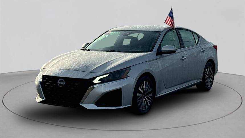 2023 Nissan Altima SV — Sedan — 42,009 mi — Eastpointe, MI