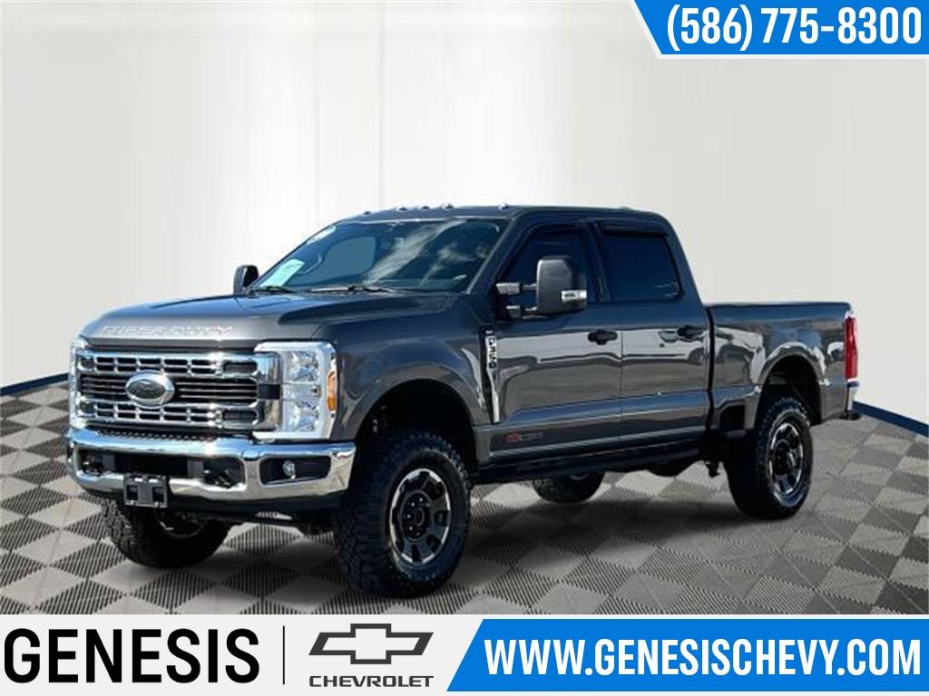 2023 Ford Super Duty F-350 XLT — Pickup Truck — 23,285 mi — Eastpointe, MI