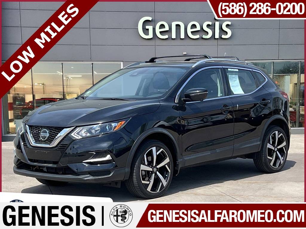 2020 Nissan Rogue Sport SL — SUV — 28,389 mi — Macomb, MI
