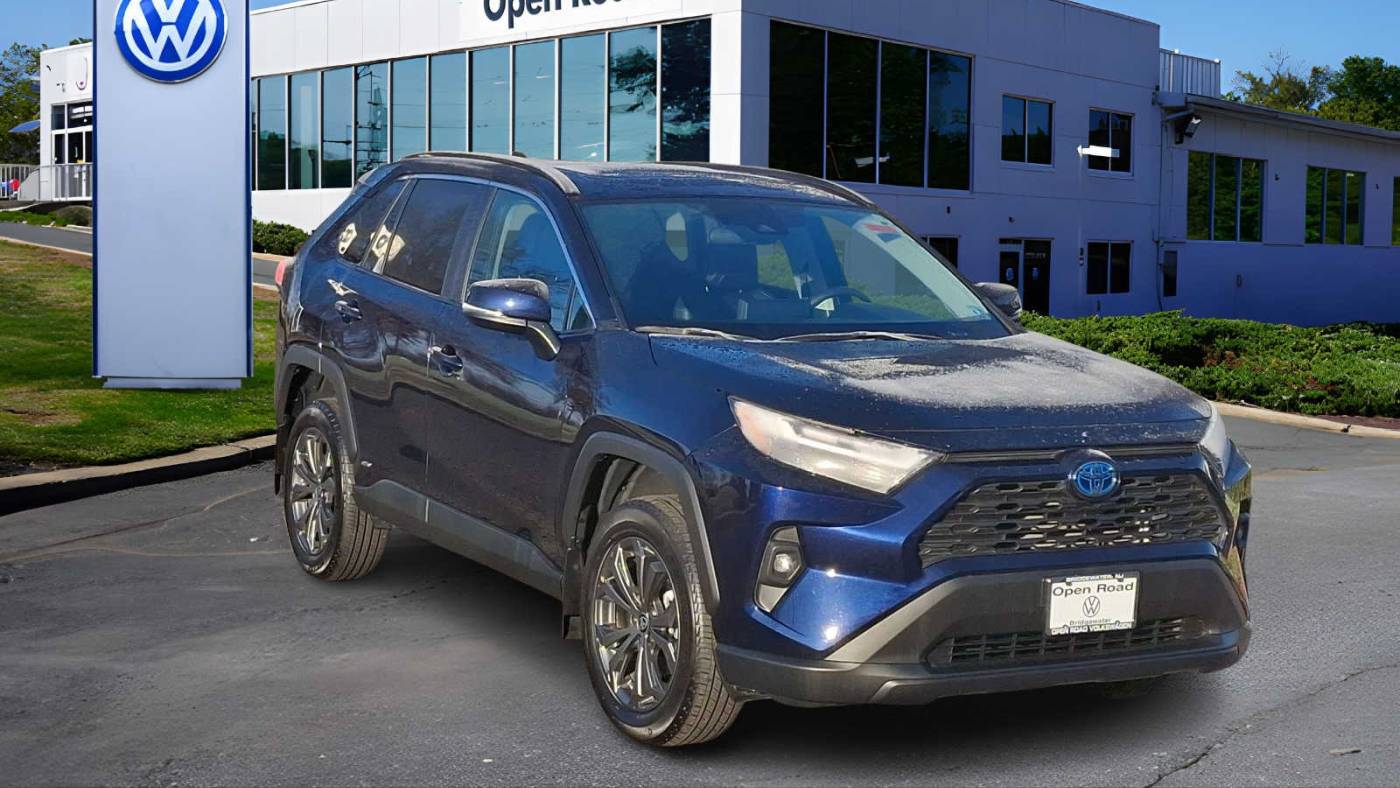 2024 Toyota RAV4 Hybrid XLE Premium — SUV — 23,835 mi — Bridgewater, NJ