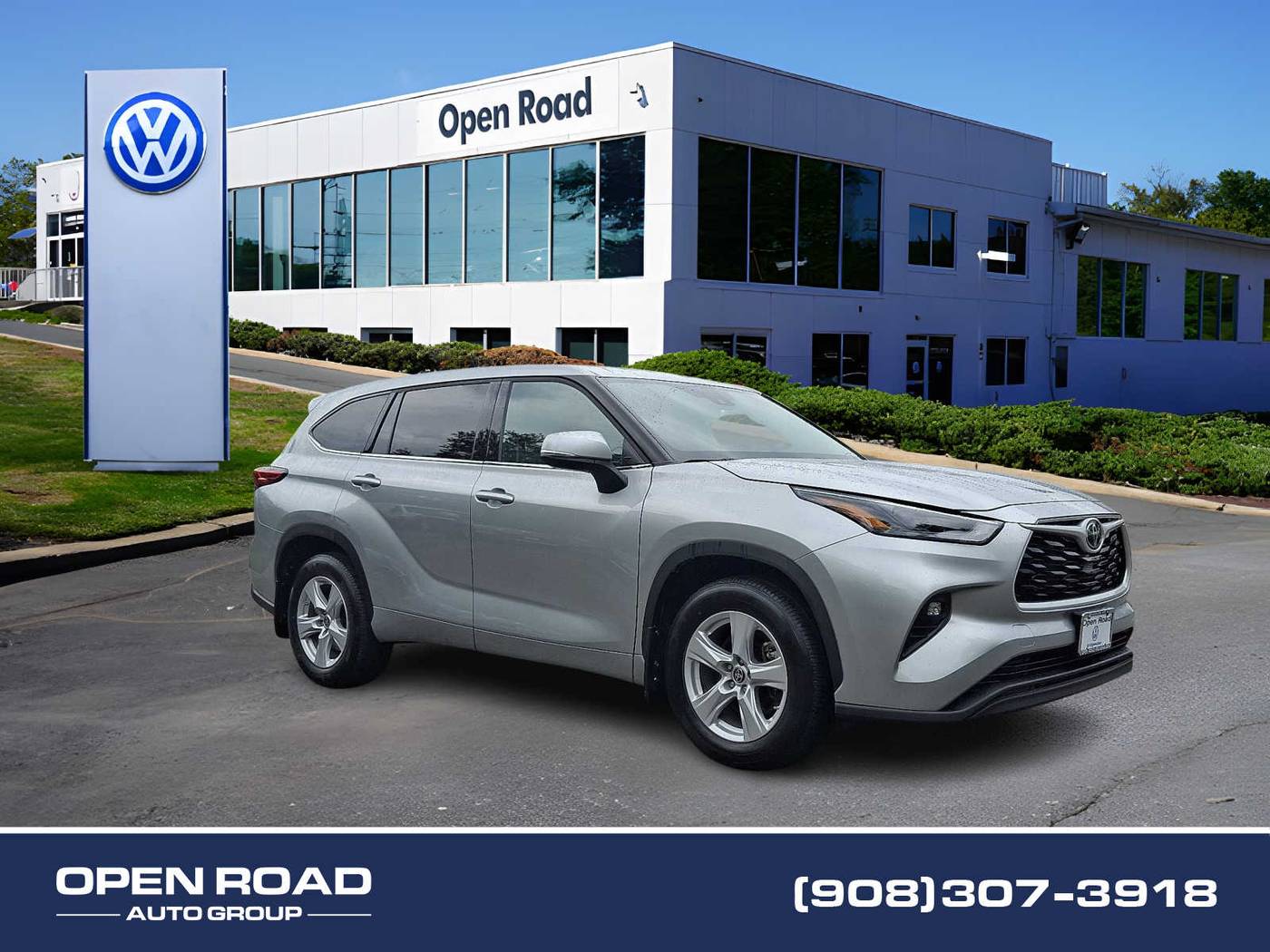 2022 Toyota Highlander LE — SUV — 23,887 mi — Bridgewater, NJ