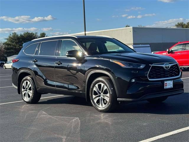 2022 Toyota Highlander XLE — SUV — 32,495 mi — Dayton, NJ