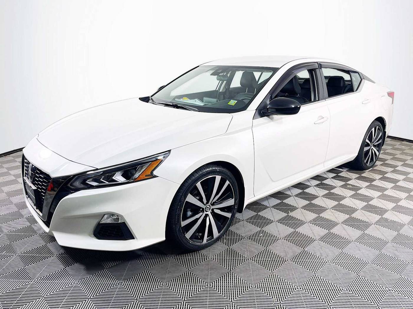 2022 Nissan Altima SR — Sedan — 42,126 mi — Keyport, NJ