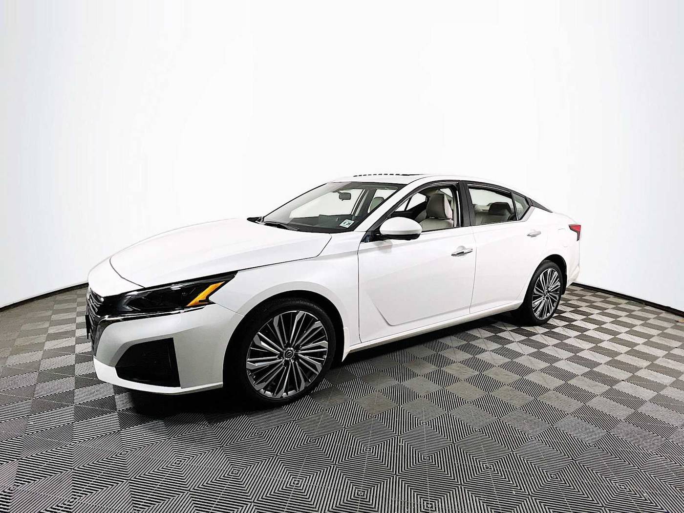 2024 Nissan Altima SL — Sedan — 2,071 mi — Keyport, NJ