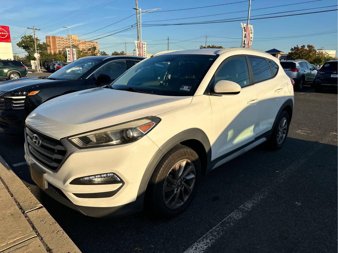 2017 Hyundai Tucson SE — SUV — 105,165 mi — Keyport, NJ