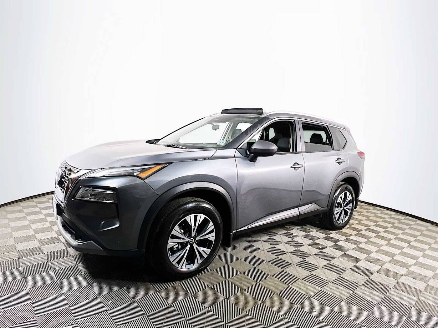 2023 Nissan Rogue SV — SUV — 4,303 mi — Keyport, NJ