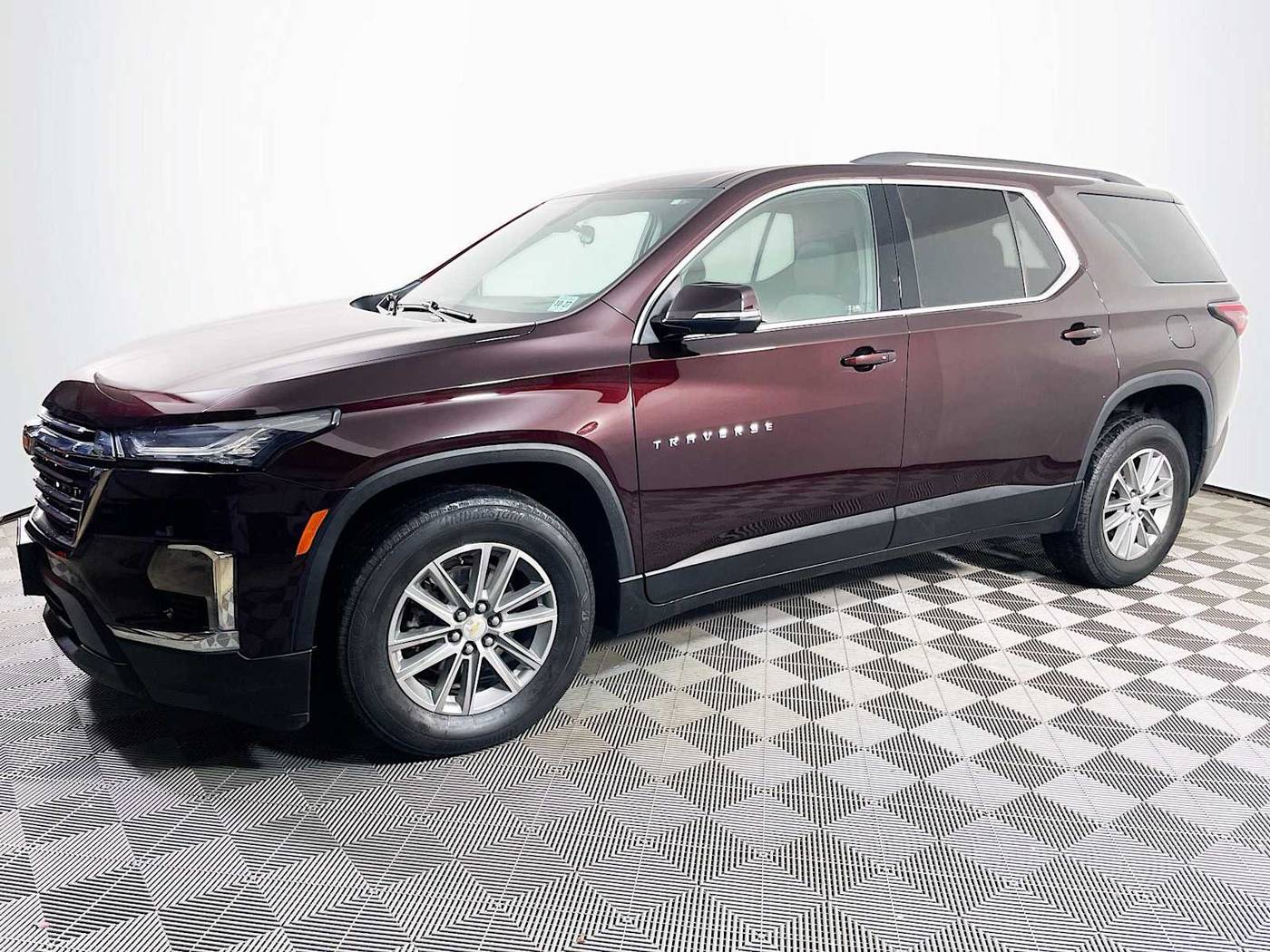 2023 Chevrolet Traverse LT Cloth — SUV — 72,774 mi — Keyport, NJ