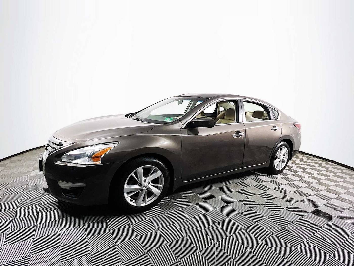 2014 Nissan Altima 2.5 SV — Sedan — 102,031 mi — Keyport, NJ