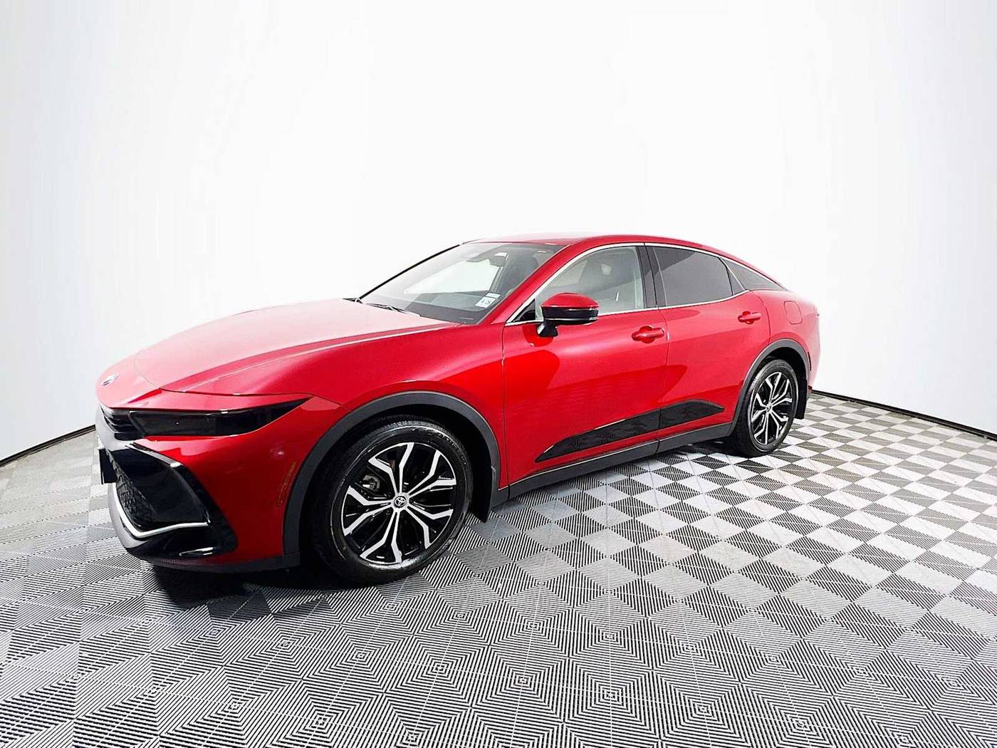 2023 Toyota Crown XLE — Sedan — 34,354 mi — Keyport, NJ