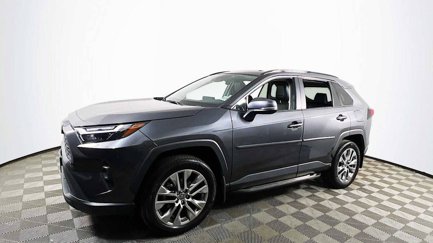 2022 Toyota RAV4 XLE Premium — SUV — 28,873 mi — Keyport, NJ
