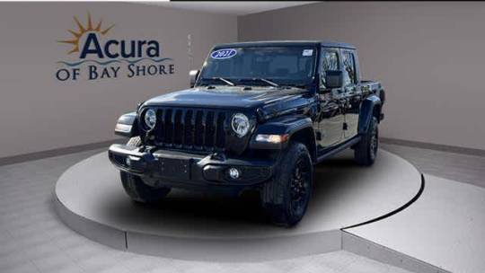 2021 Jeep Gladiator Willys — Pickup Truck — 34,878 mi — Bay Shore, NY