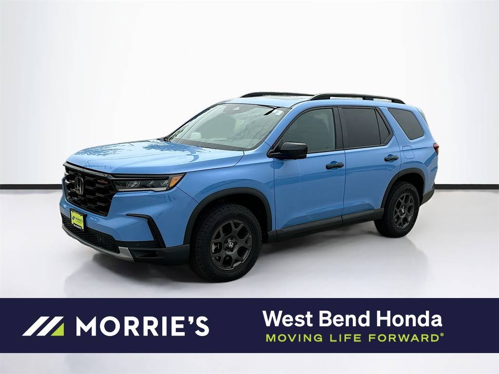 2025 Honda Pilot TrailSport — SUV — 15,129 mi — West Bend, WI
